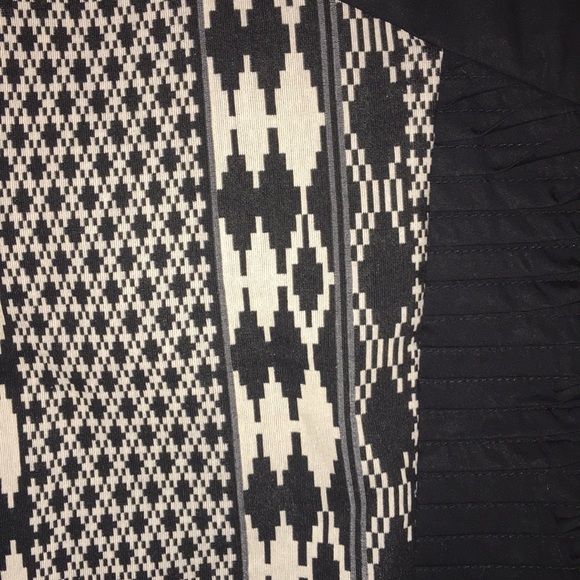 Floreat NWT Anthropologie size 4 skirt black NEW - Picture 5 of 9